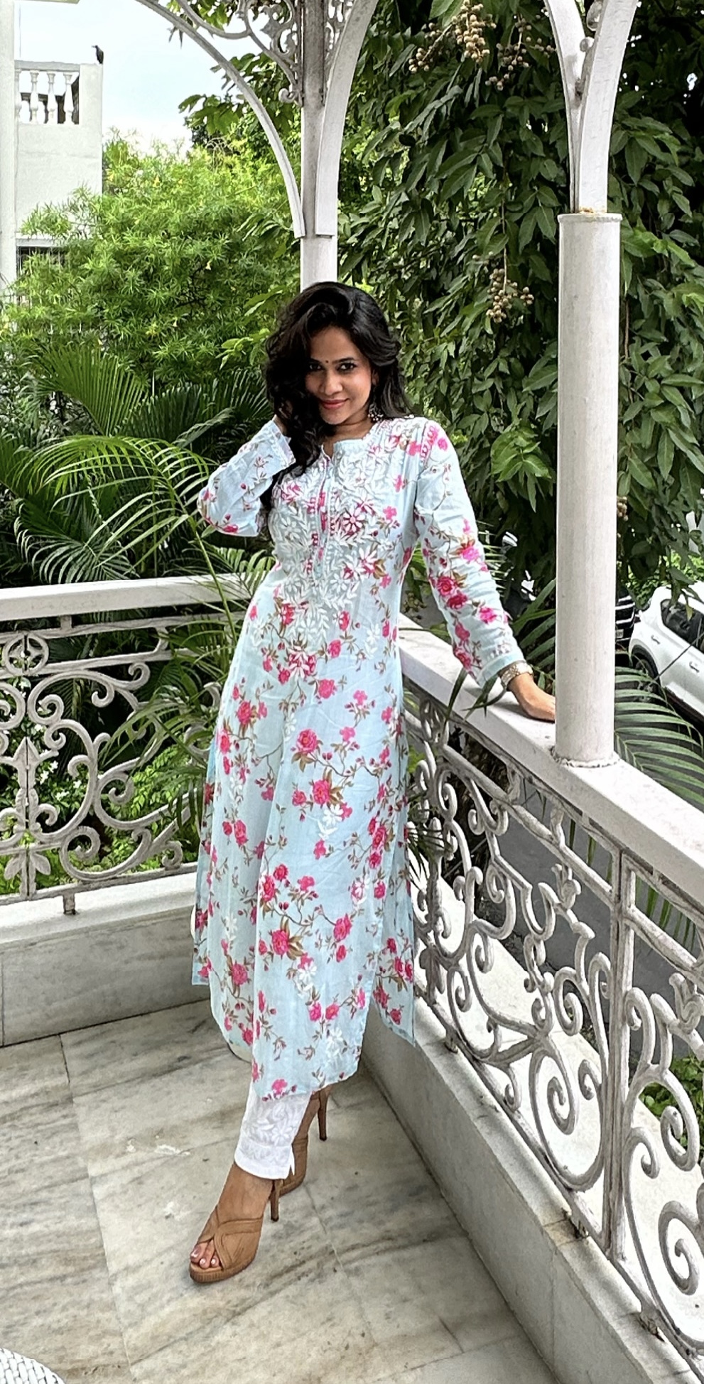 Kavya Mulmul Chikan Kurta